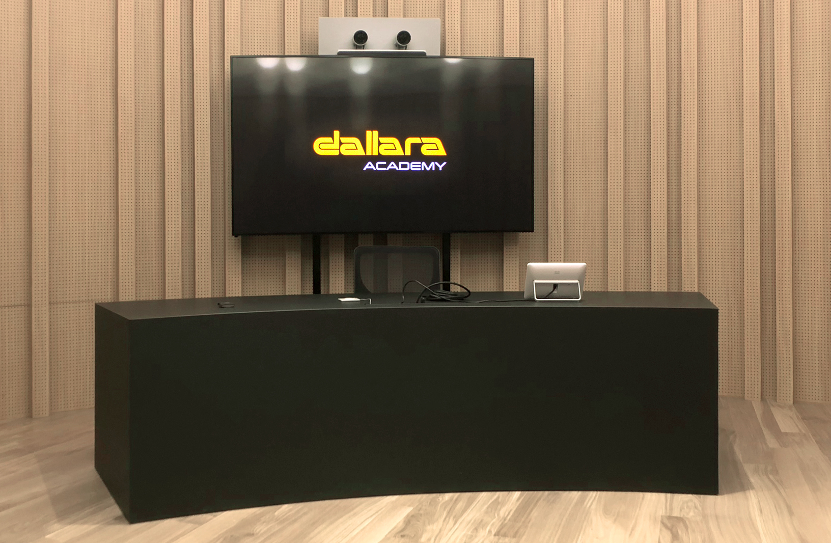 Touchwindow - Dallara Motorsport Academy: uno spazio multimediale per l’eccellenza