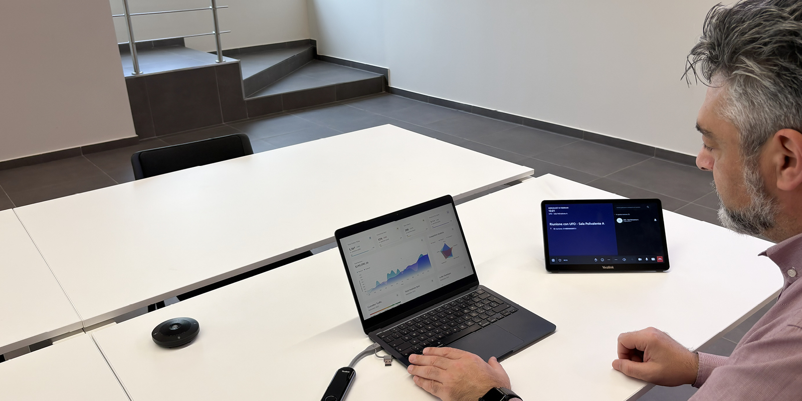 Touchwindow - Digital Workspace integrati per due sale polivalenti