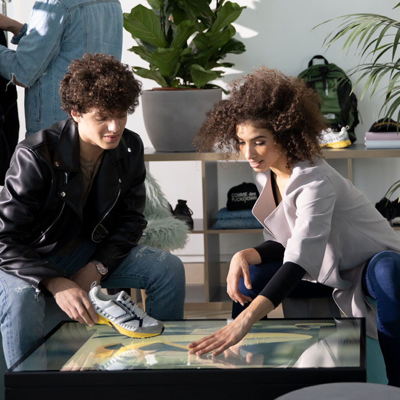 Choose the evolution in retail