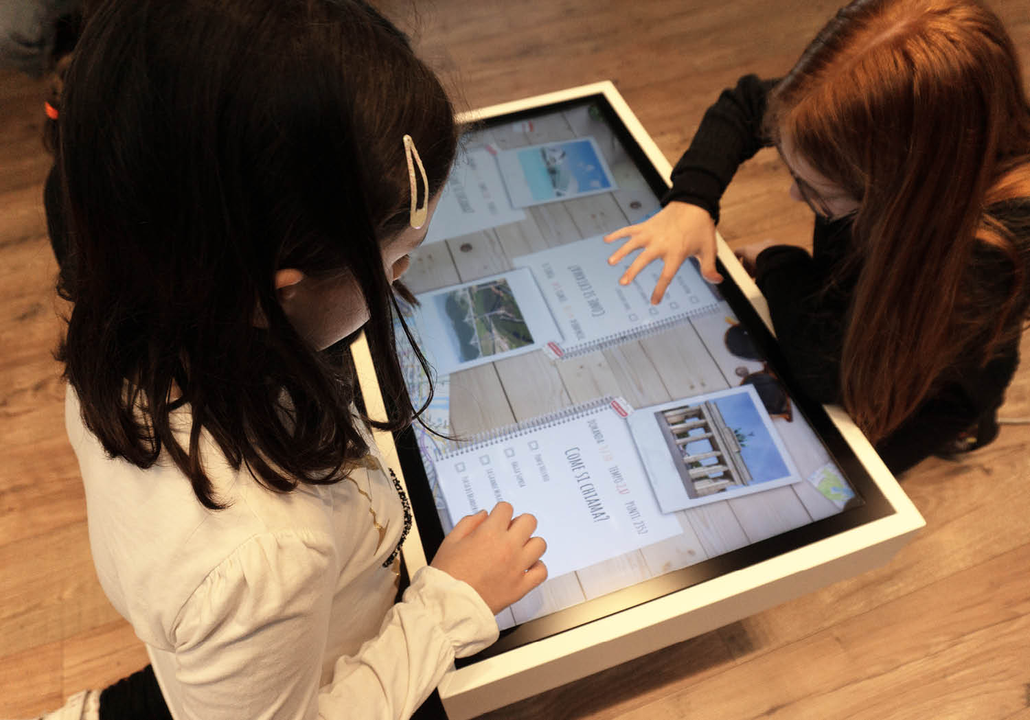 Touchwindow - LA DIGITALIZZAZIONE NEI RISTORANTI: TRA FAMILY AREA E DIGITAL MENU BOARD