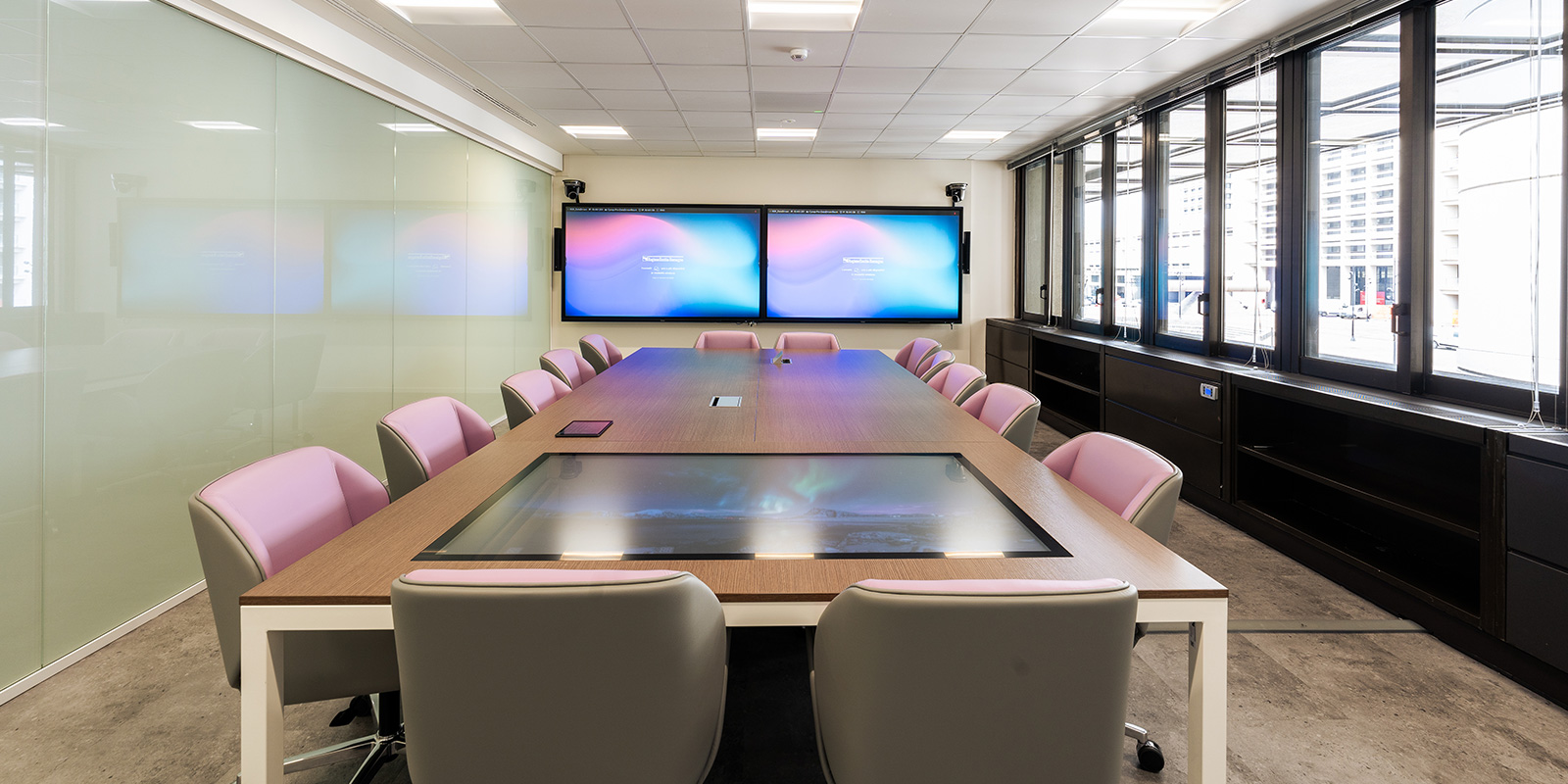 Touchwindow - Technology and furniture: integrated solutions that improve people’s well-being and work quality