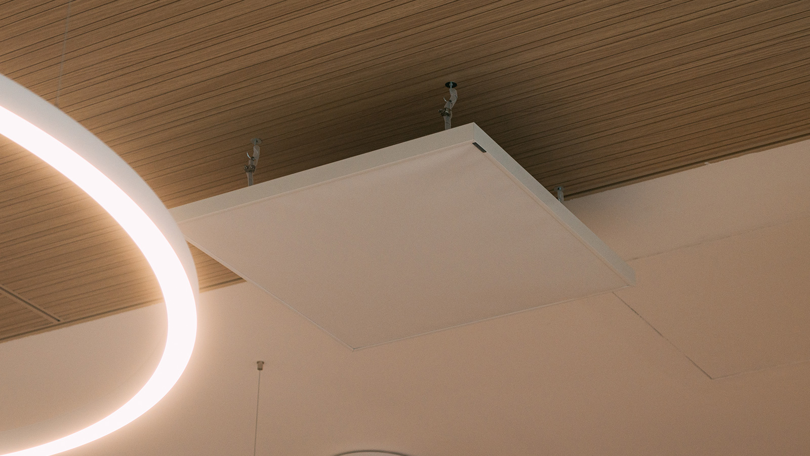 Touchwindow - Technology and furniture: integrated solutions that improve people’s well-being and work quality
