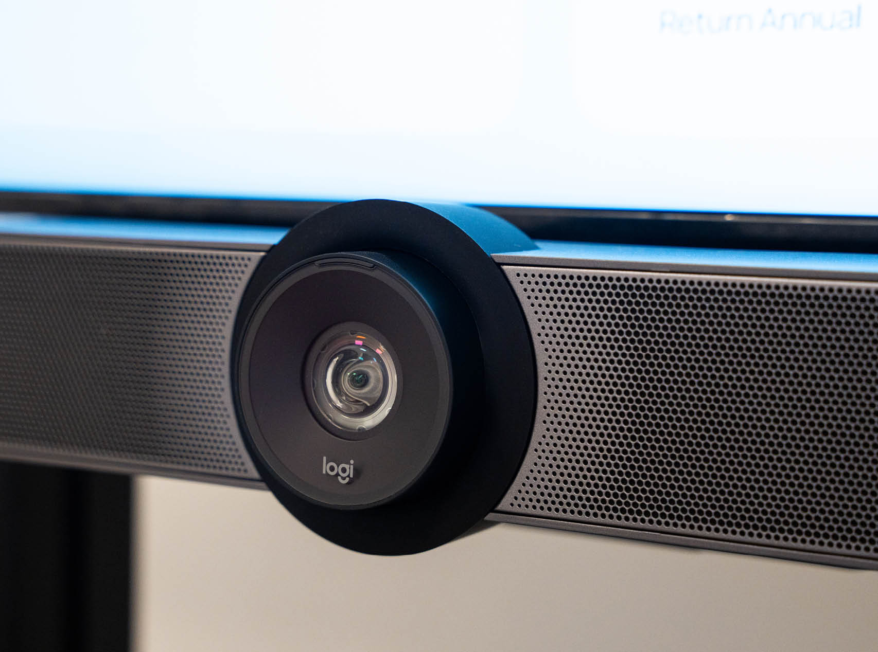 Touchwindow - Hardware, audiovisual solutions, and automation systems driving digital innovation.
