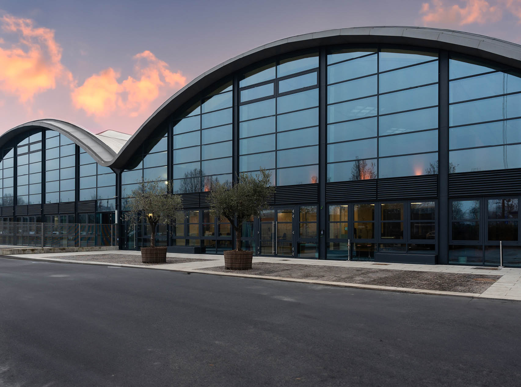 Touchwindow - Hardware, audiovisual solutions, and automation systems driving digital innovation.