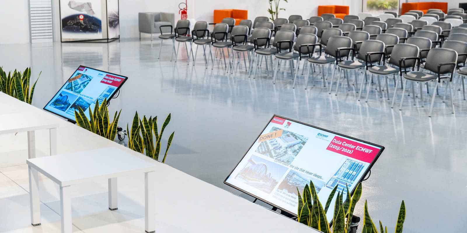 Touchwindow - Hardware, audiovisual solutions, and automation systems driving digital innovation.