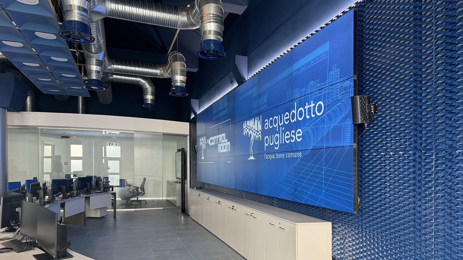 Touchwindow - An evolved Control Room for an essential public service
