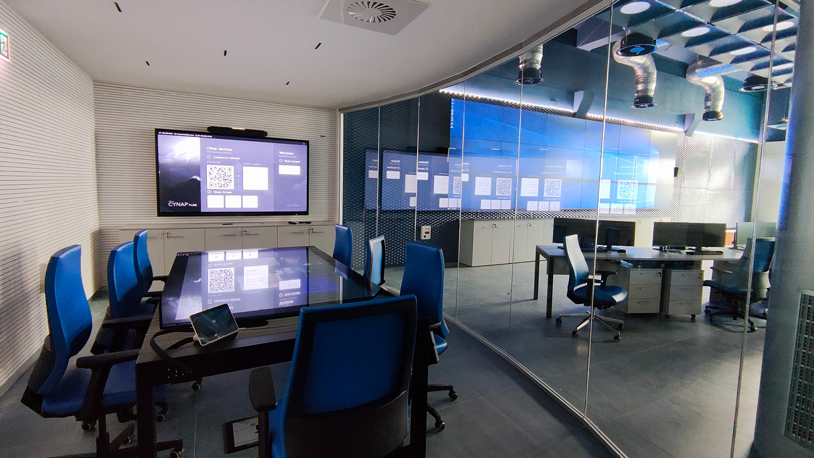 Touchwindow - An evolved Control Room for an essential public service