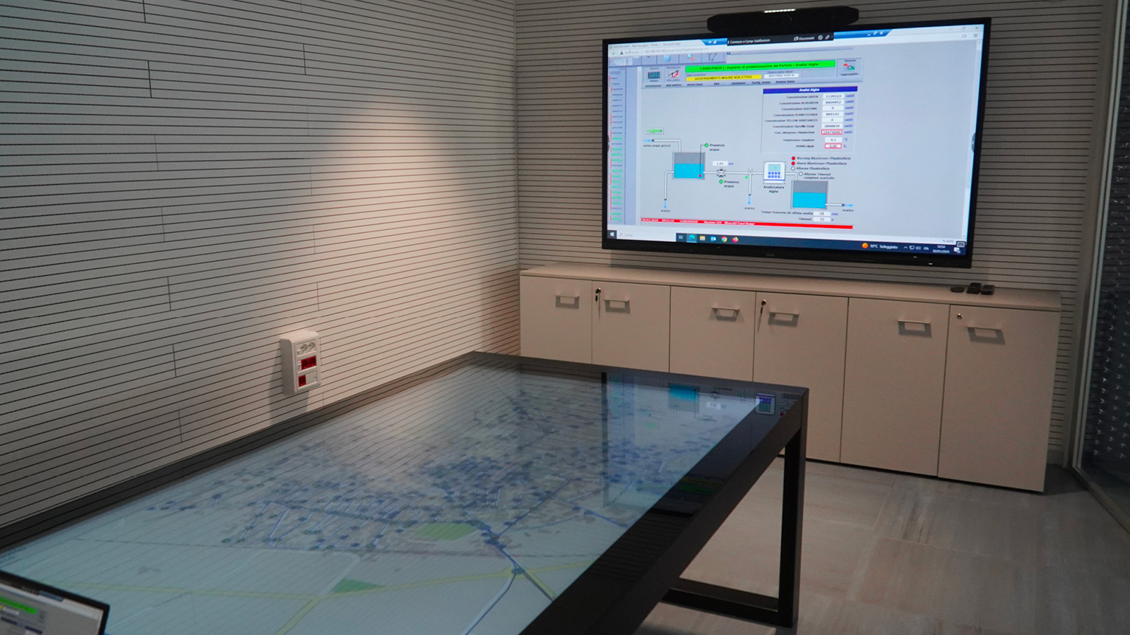 Touchwindow - An evolved Control Room for an essential public service