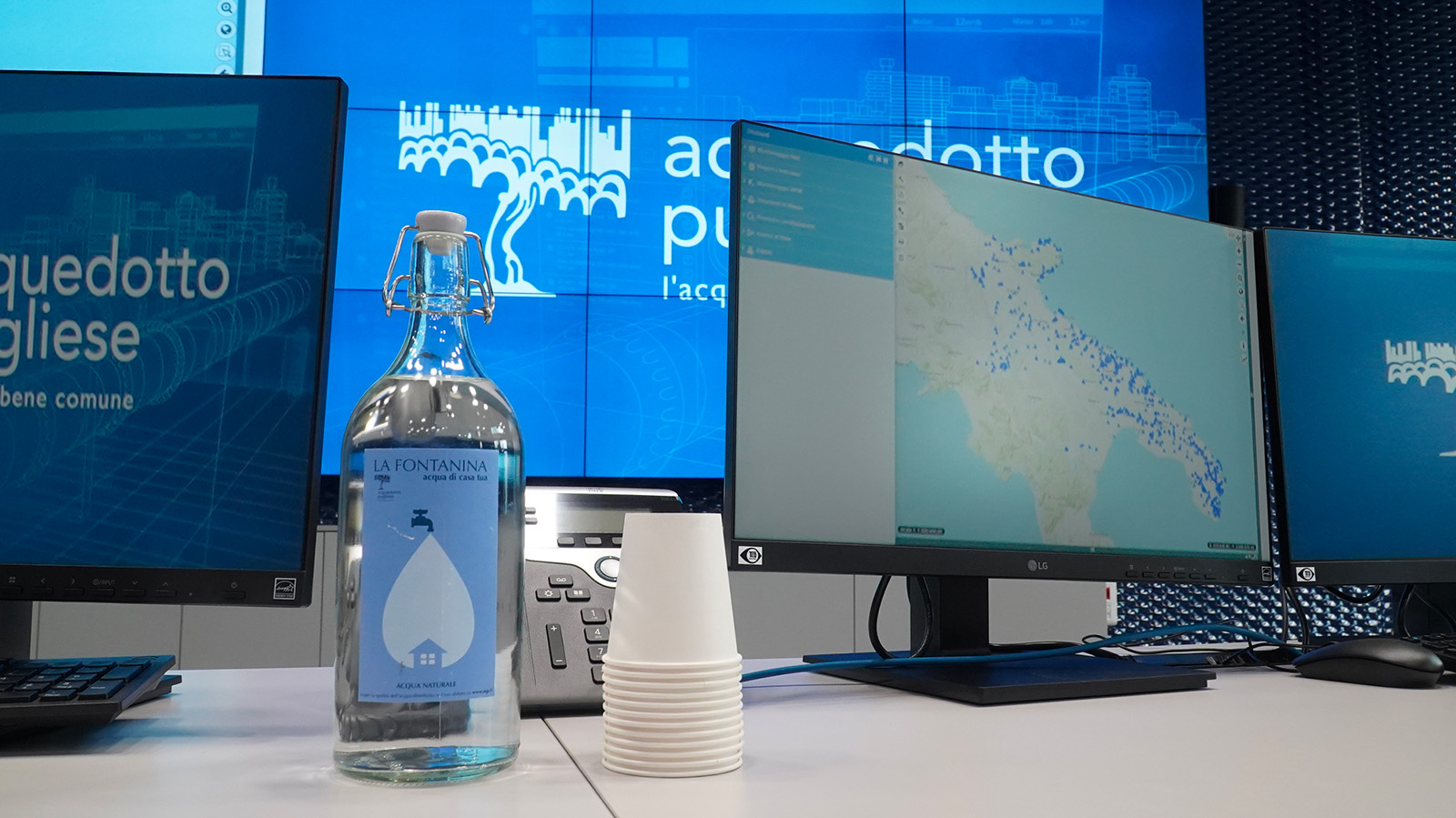 Touchwindow - An evolved Control Room for an essential public service