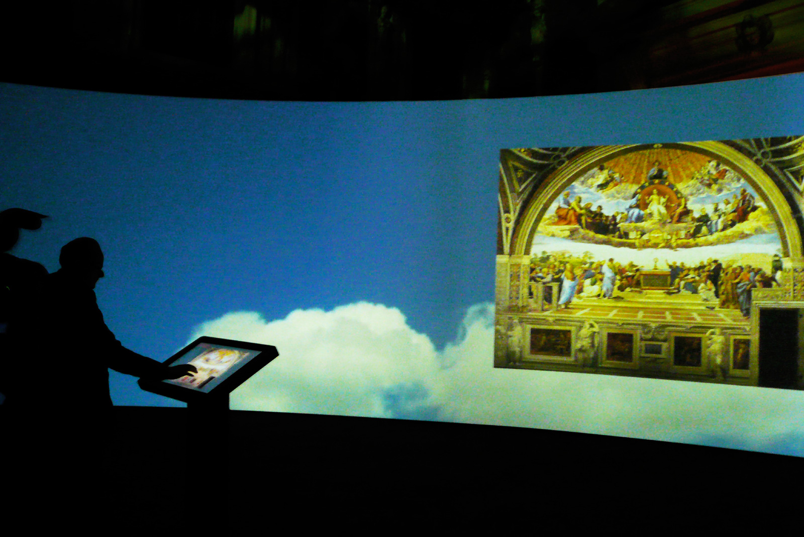 Touchwindow - La Madonna di Foligno di Raffaello a Milano