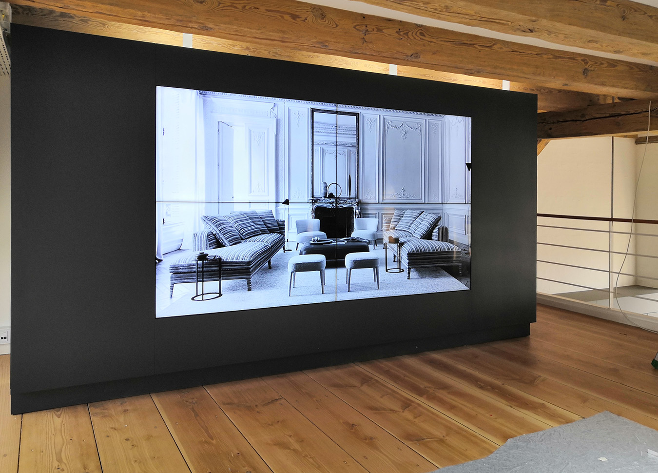 Touchwindow - The showroom as a digital environment