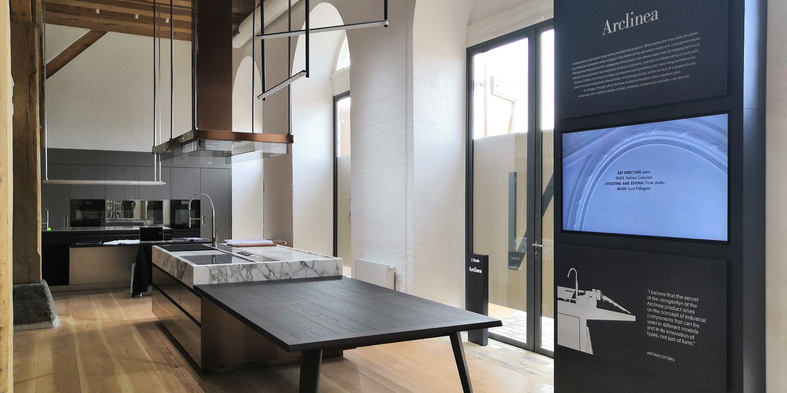 Touchwindow - Lo showroom come ambiente digitale