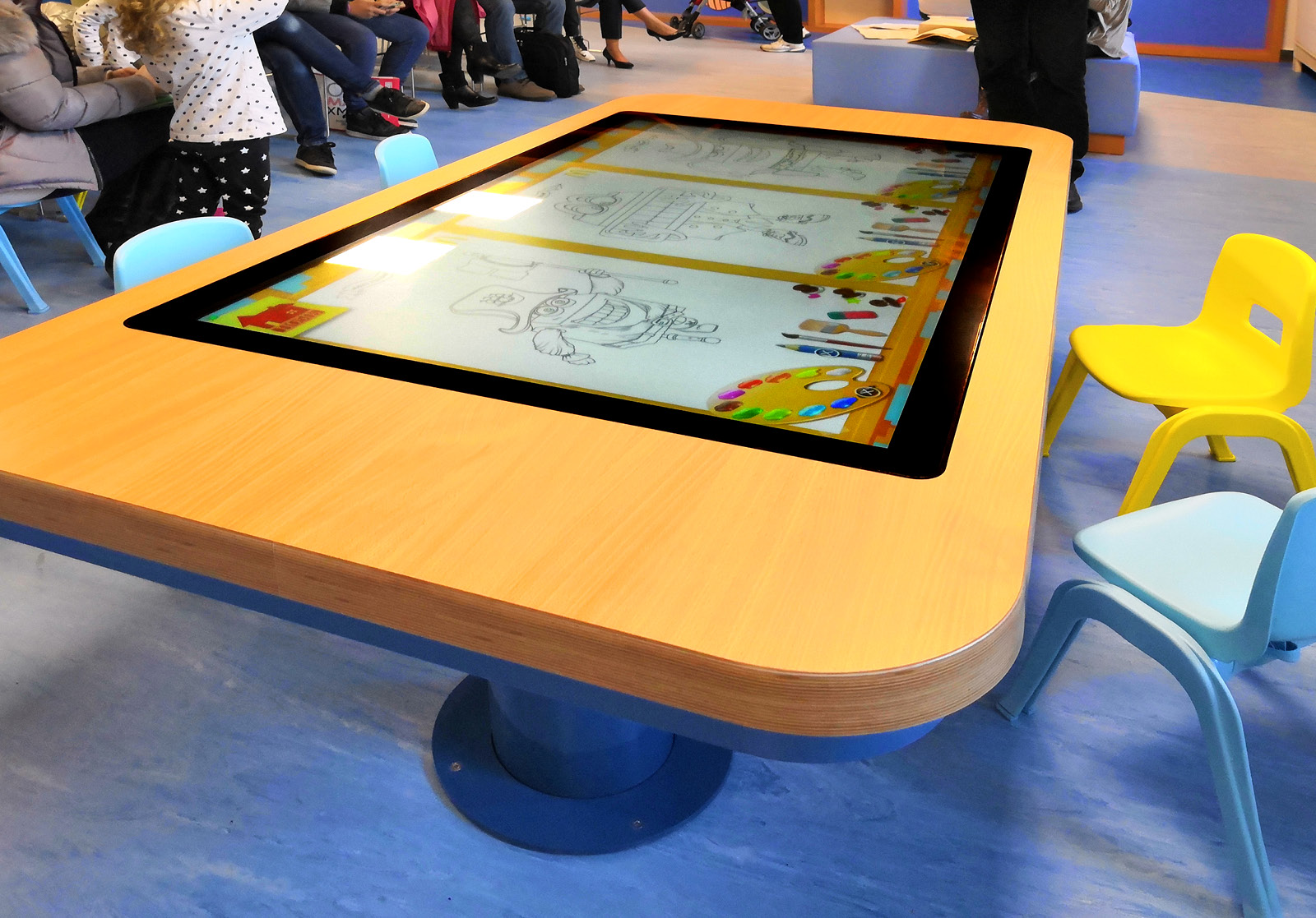 Touchwindow - A child-friendly environment